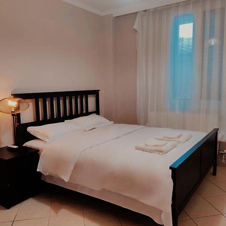 Artemis Garden Near Airport Hotel Ngoại thất bức ảnh