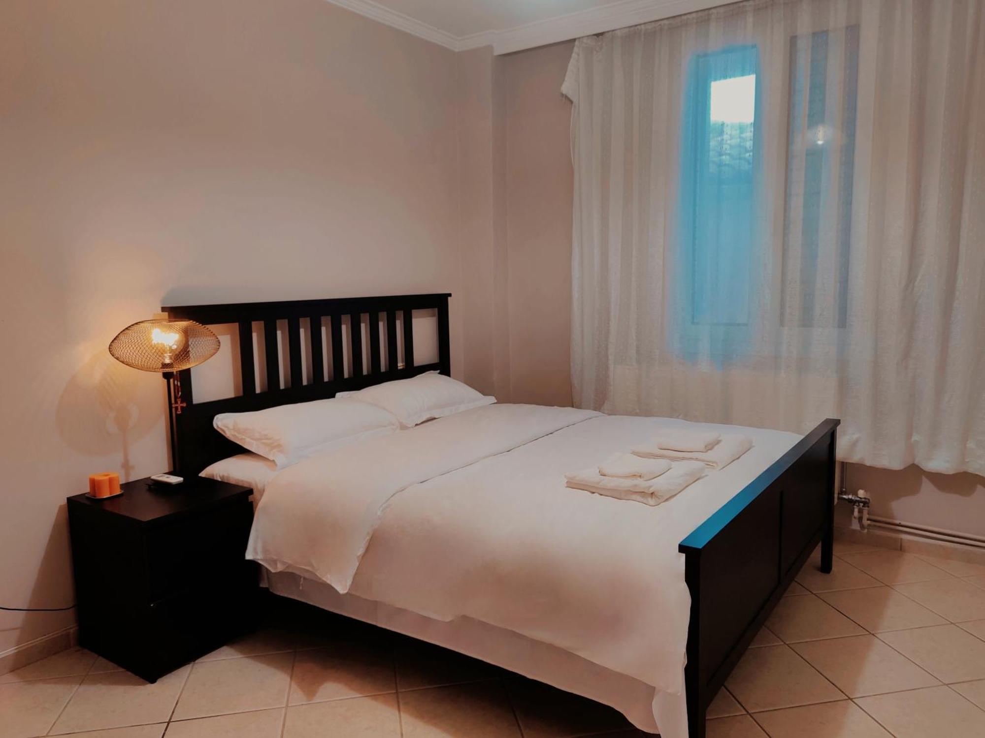 Artemis Garden Near Airport Hotel Ngoại thất bức ảnh